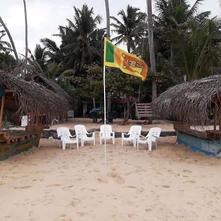 Simple Place Mirissa Exterior photo